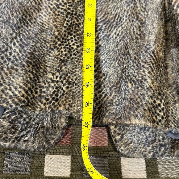 Albert Nipon Faux Fur Jacket - Picture 8 of 10